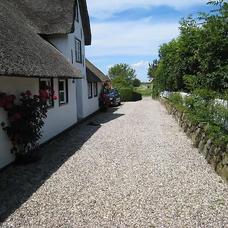Foehrienhaus Stilvolle 5 Sterne Einheiten In Ruhiger Marschrandlage Auf Foehr Fuer Gaeste, Besondere Schaetzen, Gerne Auch Mit Hund Dom wakacyjny Midlum (Schleswig-Holstein)