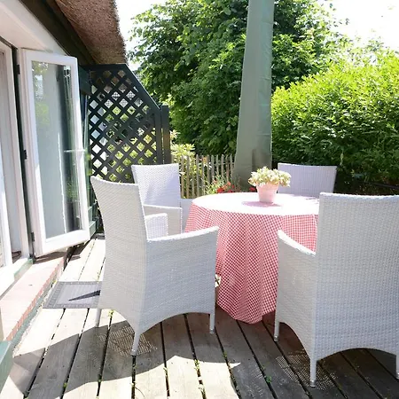 Сasa de vacaciones Föhrienhaus Stilvolle 5 Sterne Einheiten In Ruhiger Marschrandlage Auf Föhr Für Gäste, Besondere Schätzen, Gerne Auch Mit Hund *
