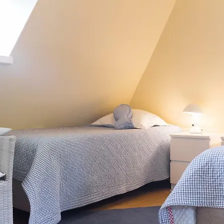 Сasa de vacaciones Föhrienhaus Stilvolle 5 Sterne Einheiten In Ruhiger Marschrandlage Auf Föhr Für Gäste, Besondere Schätzen, Gerne Auch Mit Hund Midlum (Schleswig-Holstein)